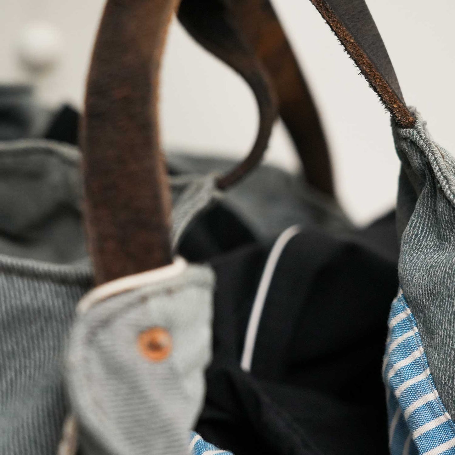 Swiss Army Soft Military Tote ビンテージ スイスミリタリージャケット生地使用