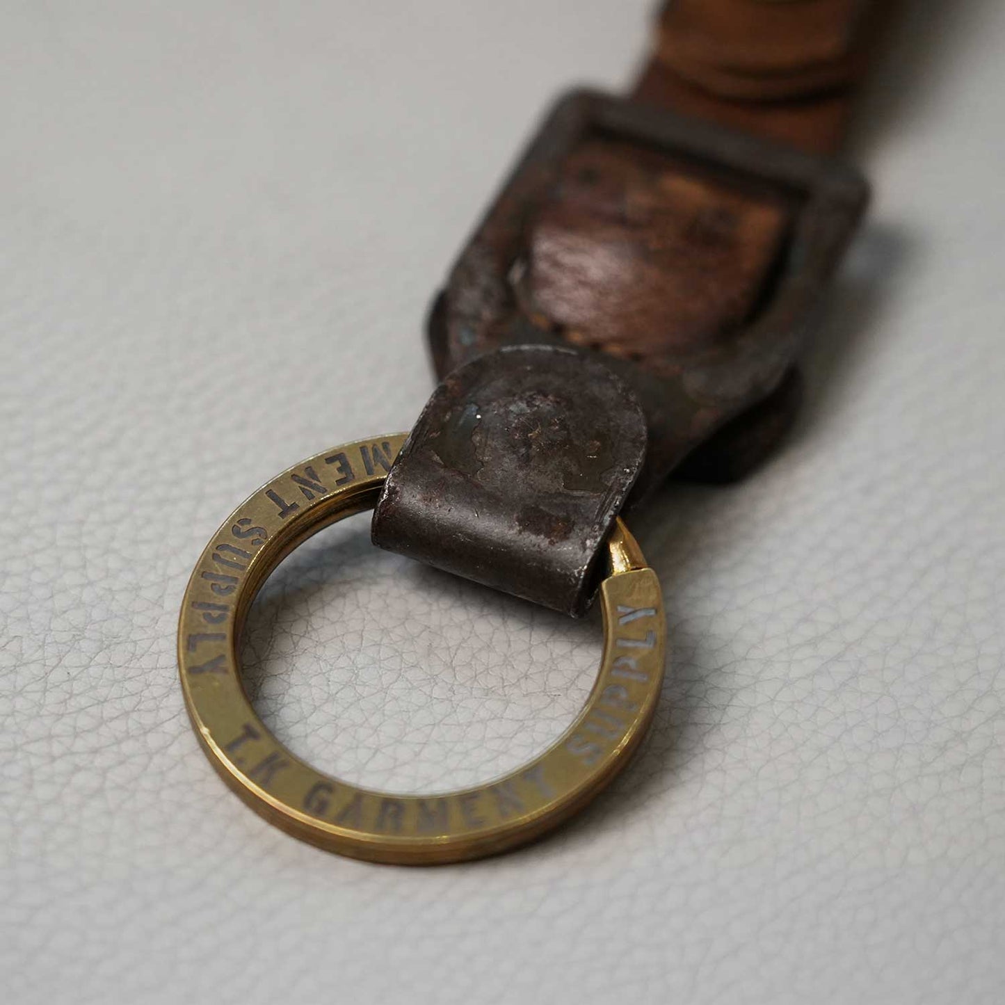 ヴィンテージミリタリーレザーキーリング 40s ハンドメイド キーホルダー 日本製