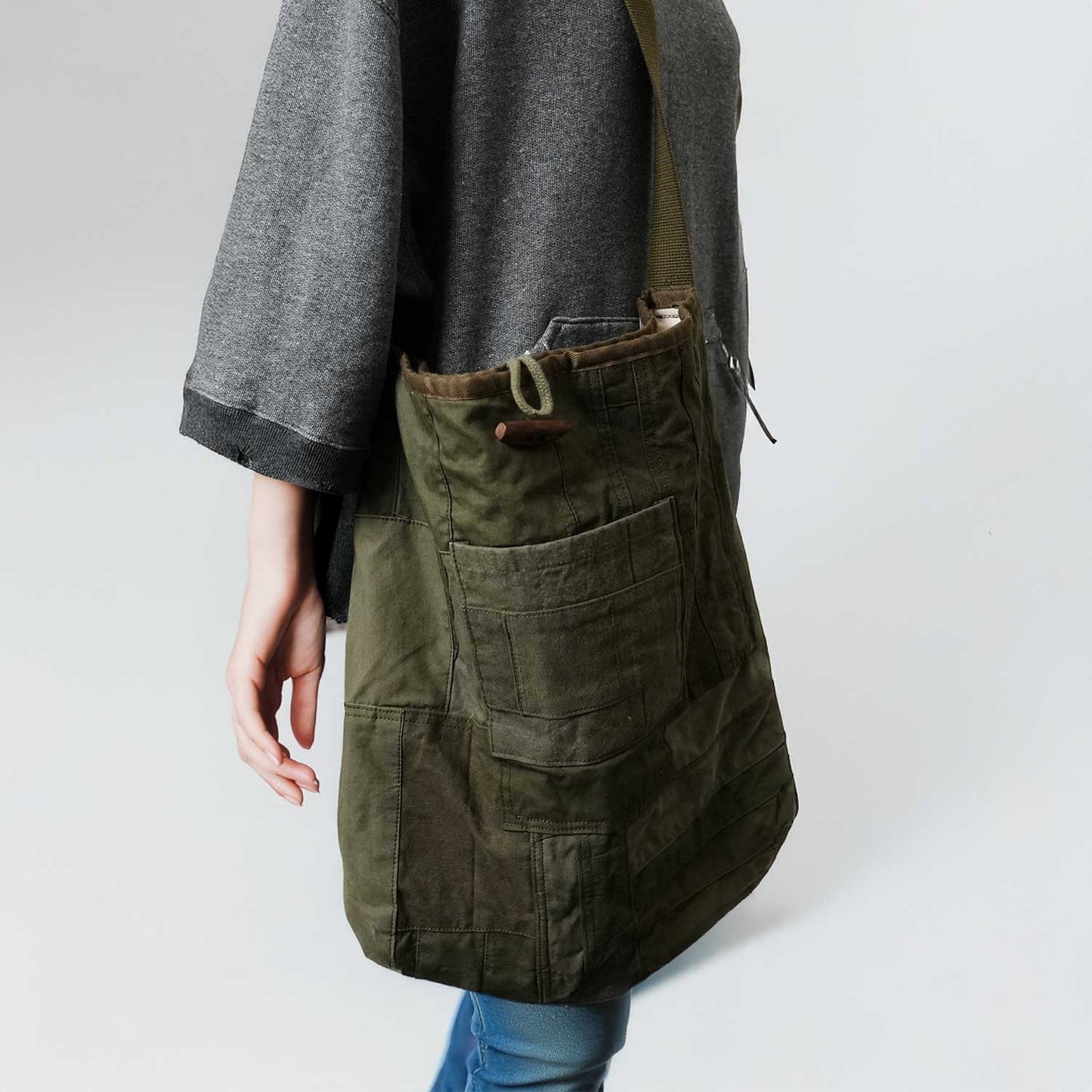 ヴィンテージミリタリーパッチワーク ショルダーバッグ ハンドメイド 男女兼用