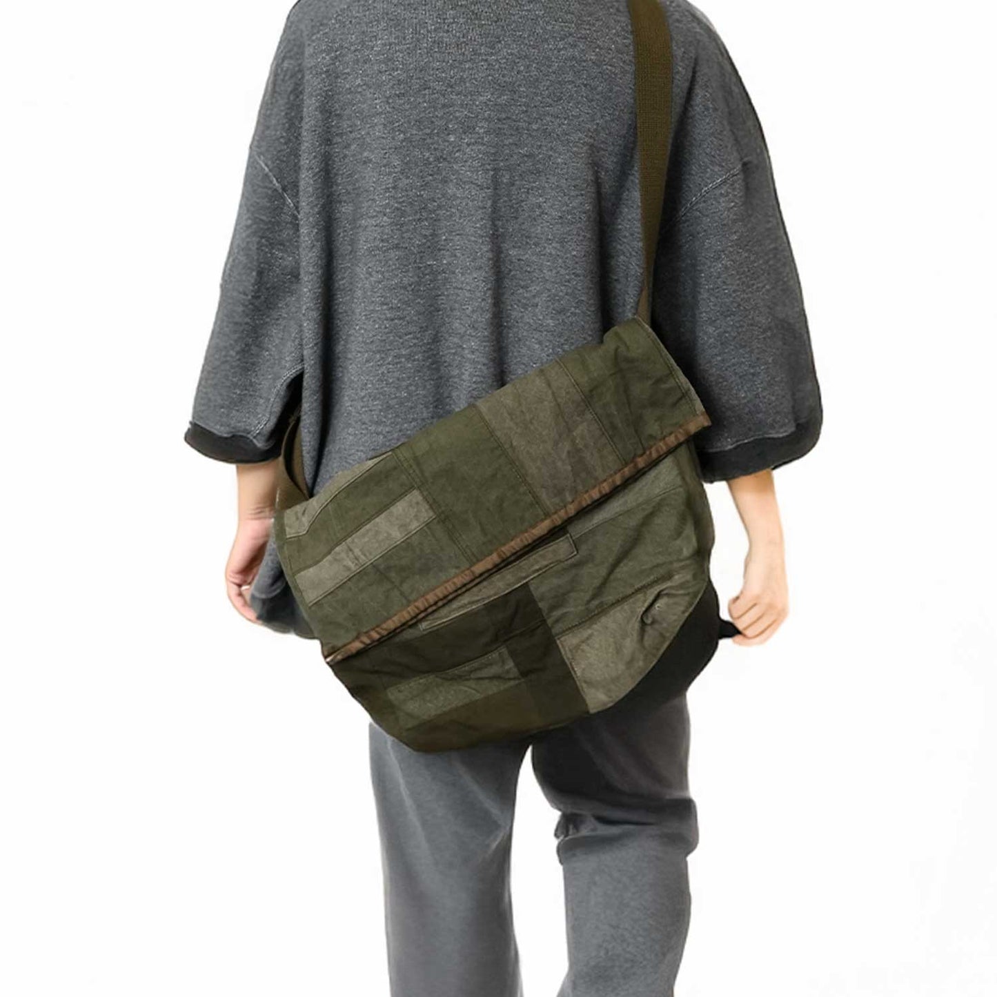 ミリタリーパッチワーク ポストマンショルダーバッグ ハンドメイド メンズ レディース
