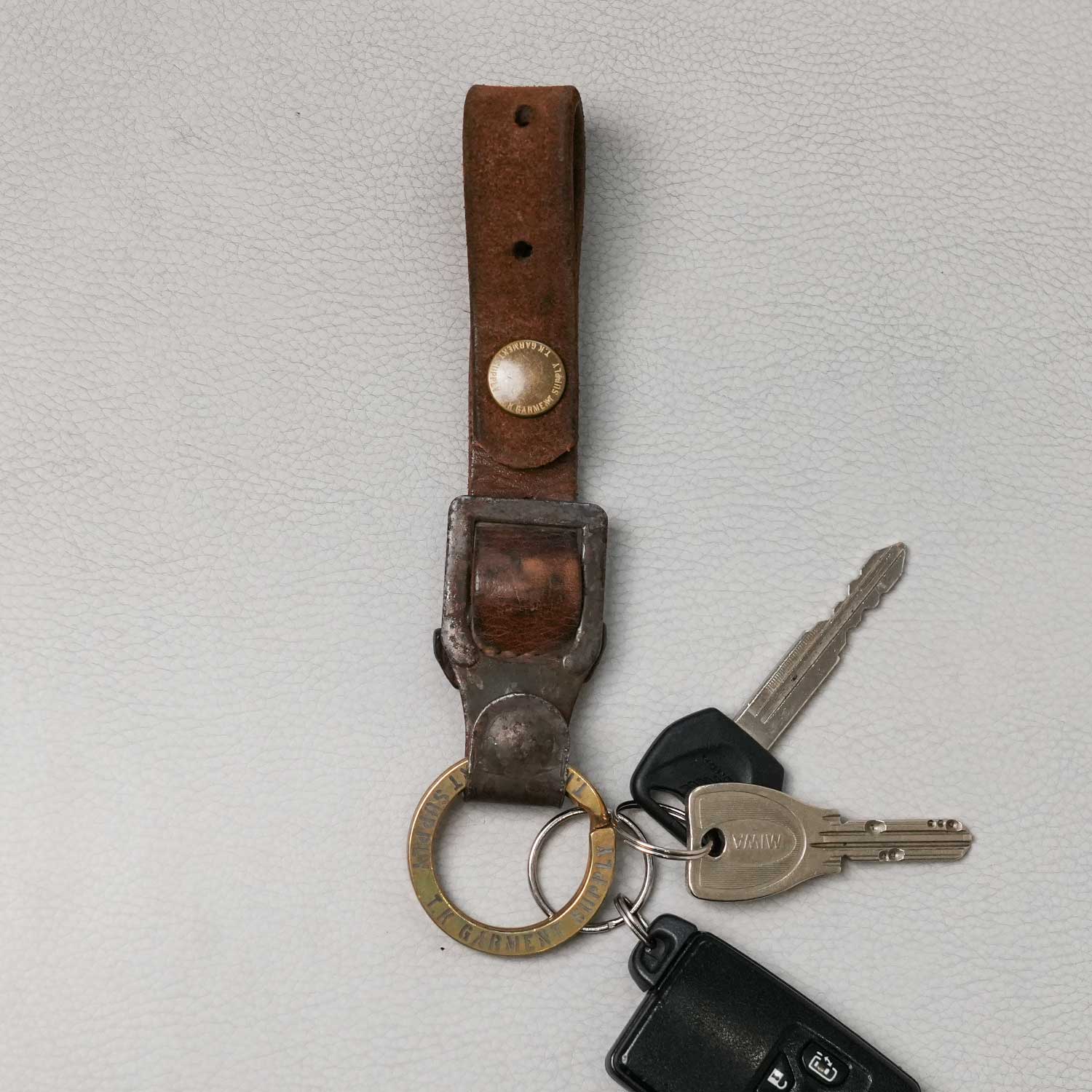 ヴィンテージミリタリーレザーキーリング 40s ハンドメイド | T.K