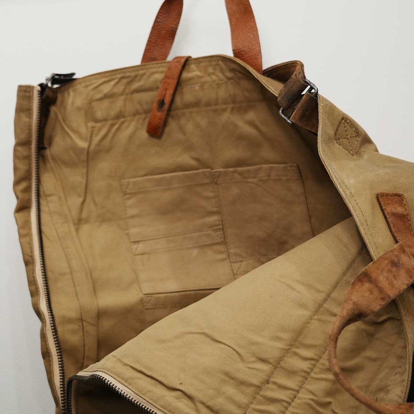 Oilcloth Vintage Big Tote ビンテージオイルクロス生地使用 革部ビンテージミリタリーバッグ使用