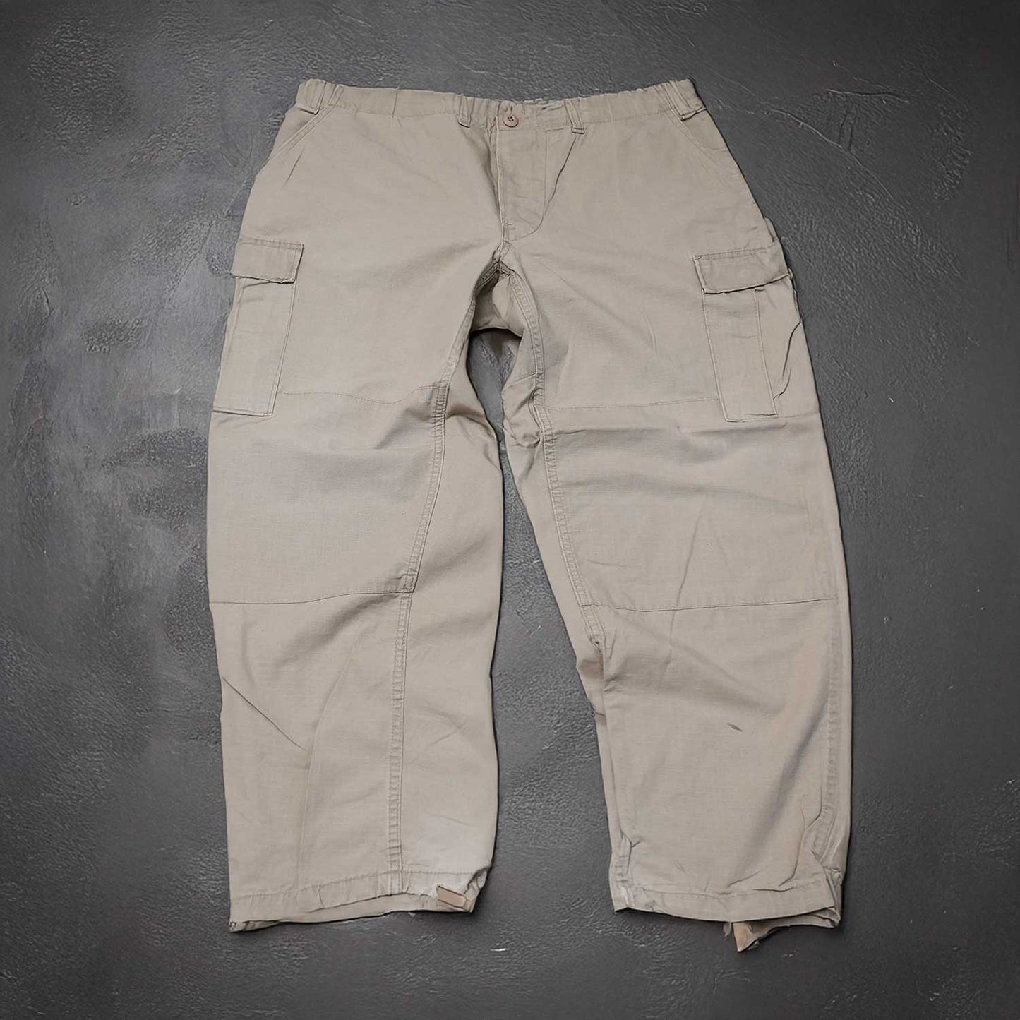 (USED)6ポケット カーゴパンツ（ミリタリー）