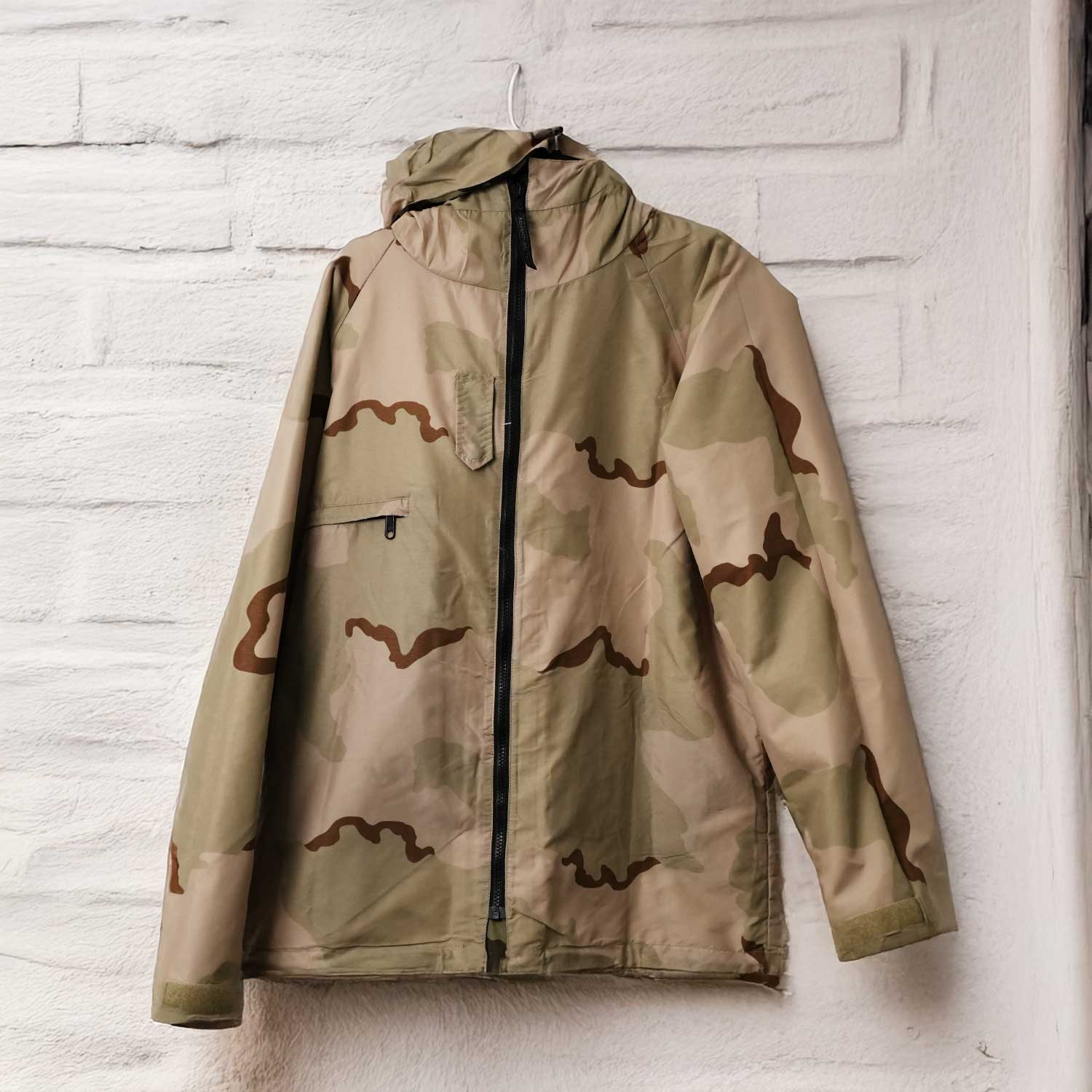 ミリタリーカモ リバーシブル フードジャケットMilitary Camouflage