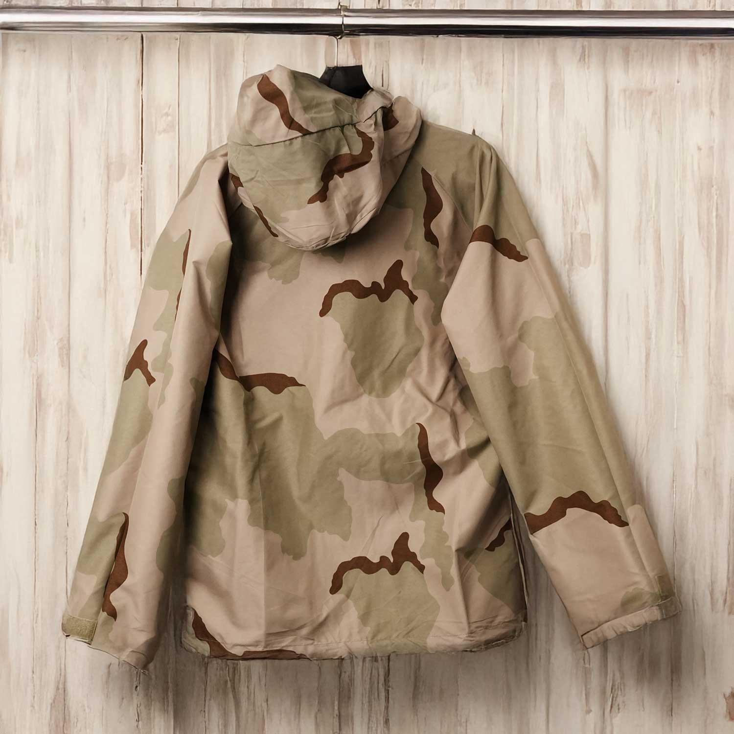 ミリタリーカモ リバーシブル フードジャケットMilitary Camouflage