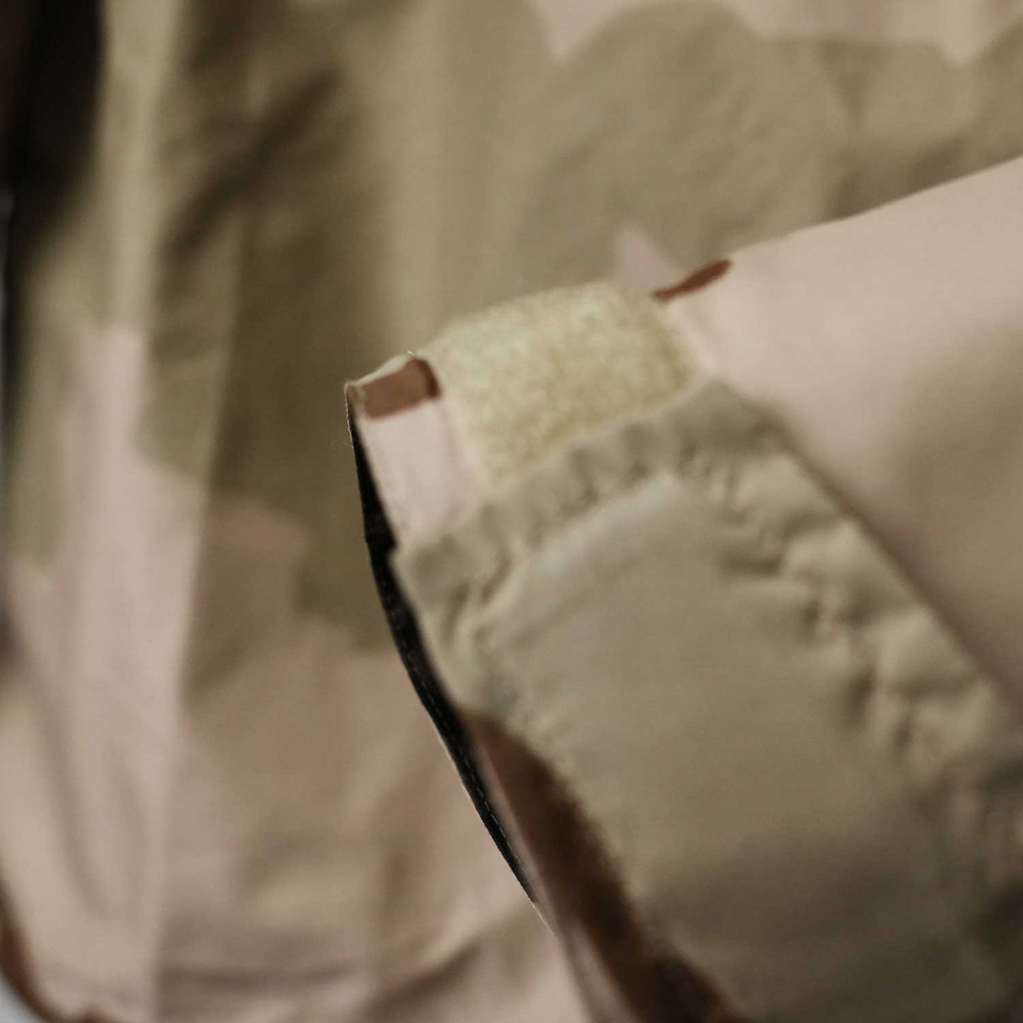 ミリタリーカモ リバーシブル フードジャケットMilitary Camouflage Reversible Hooded Jacket / GORE-TEX