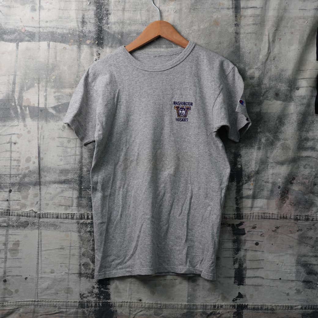 【Vintage Stock】Champion WASHINGTON HUSKIES ヴィンテージTシャツ