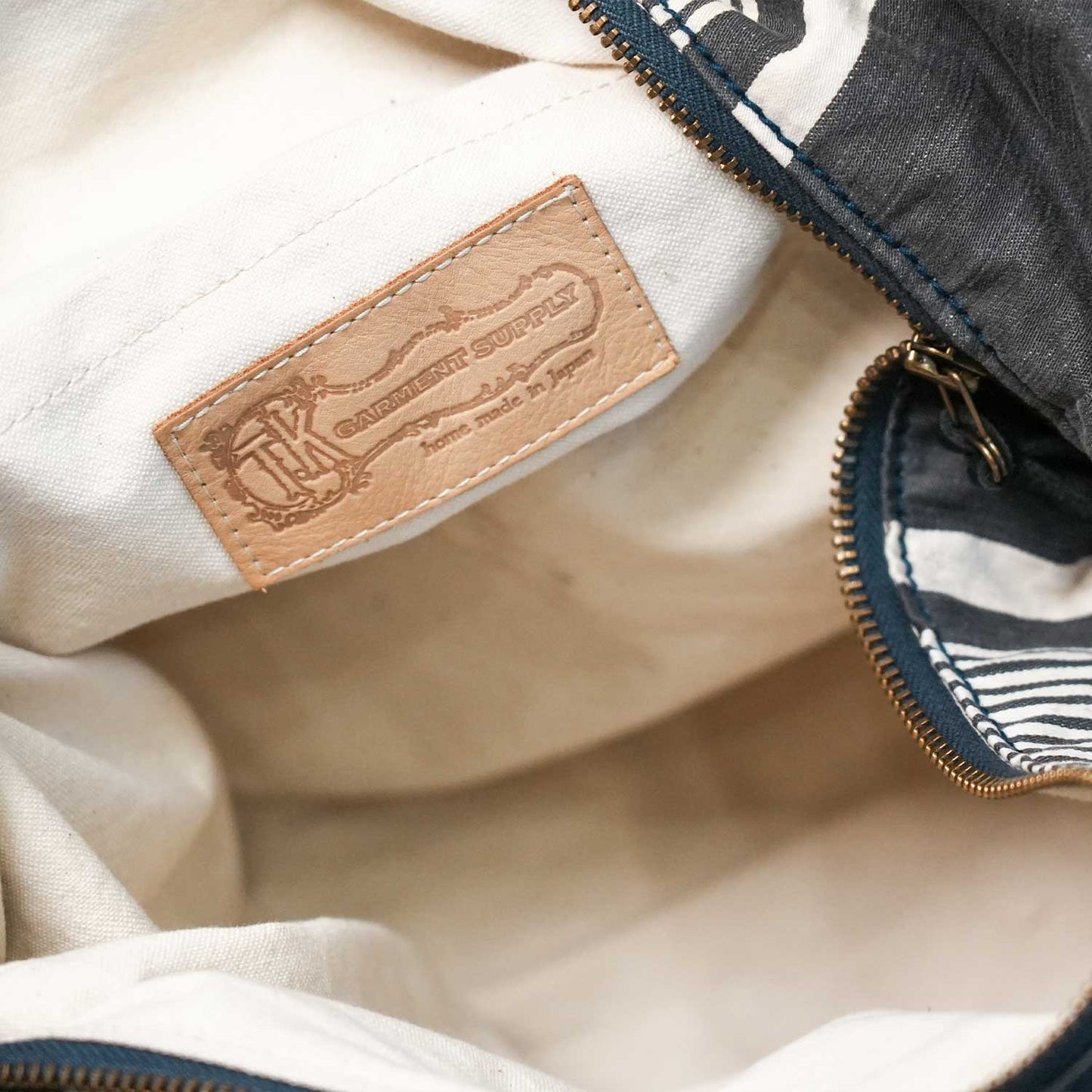 FRENCH VINTAGE BEDCOVER LEATHER SHOULDER BAG 40sフランスベッドカバー × 牛革 ショルダーバッグ