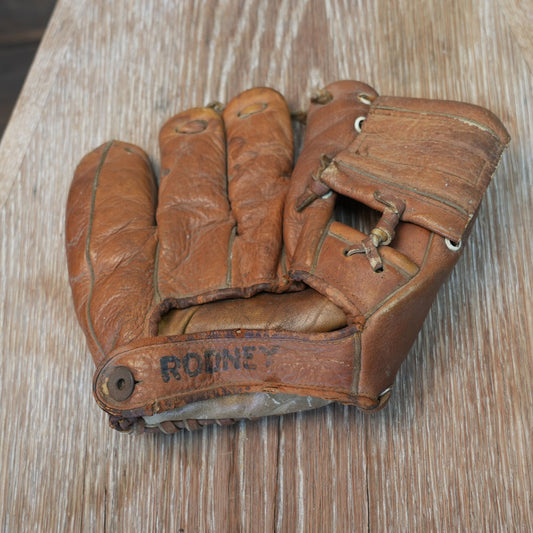 アメリカ製 ヴィンテージ野球グローブ c-3［The Boss’s Collection］