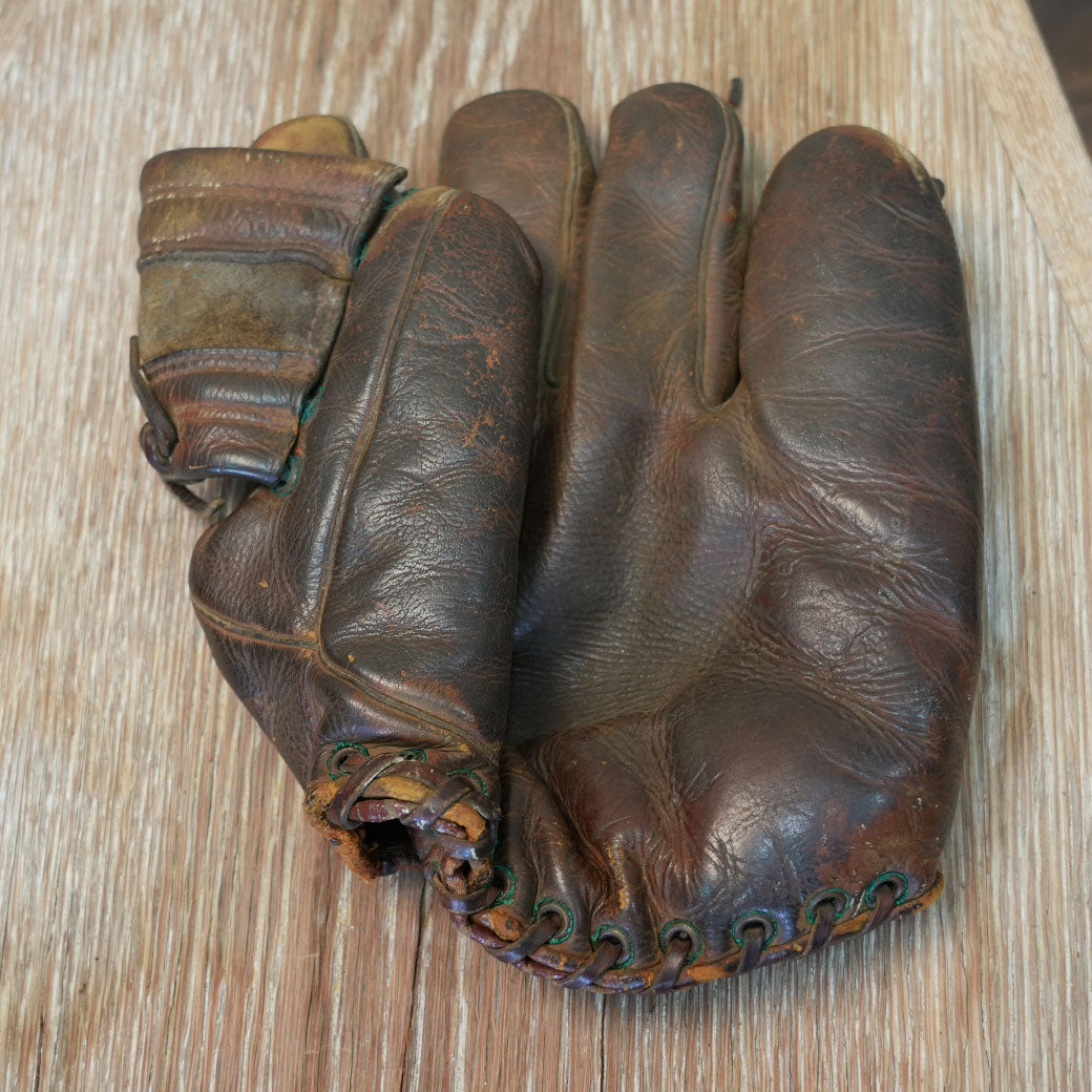 アメリカ製 ヴィンテージ野球グローブ c-6［The Boss’s Collection］