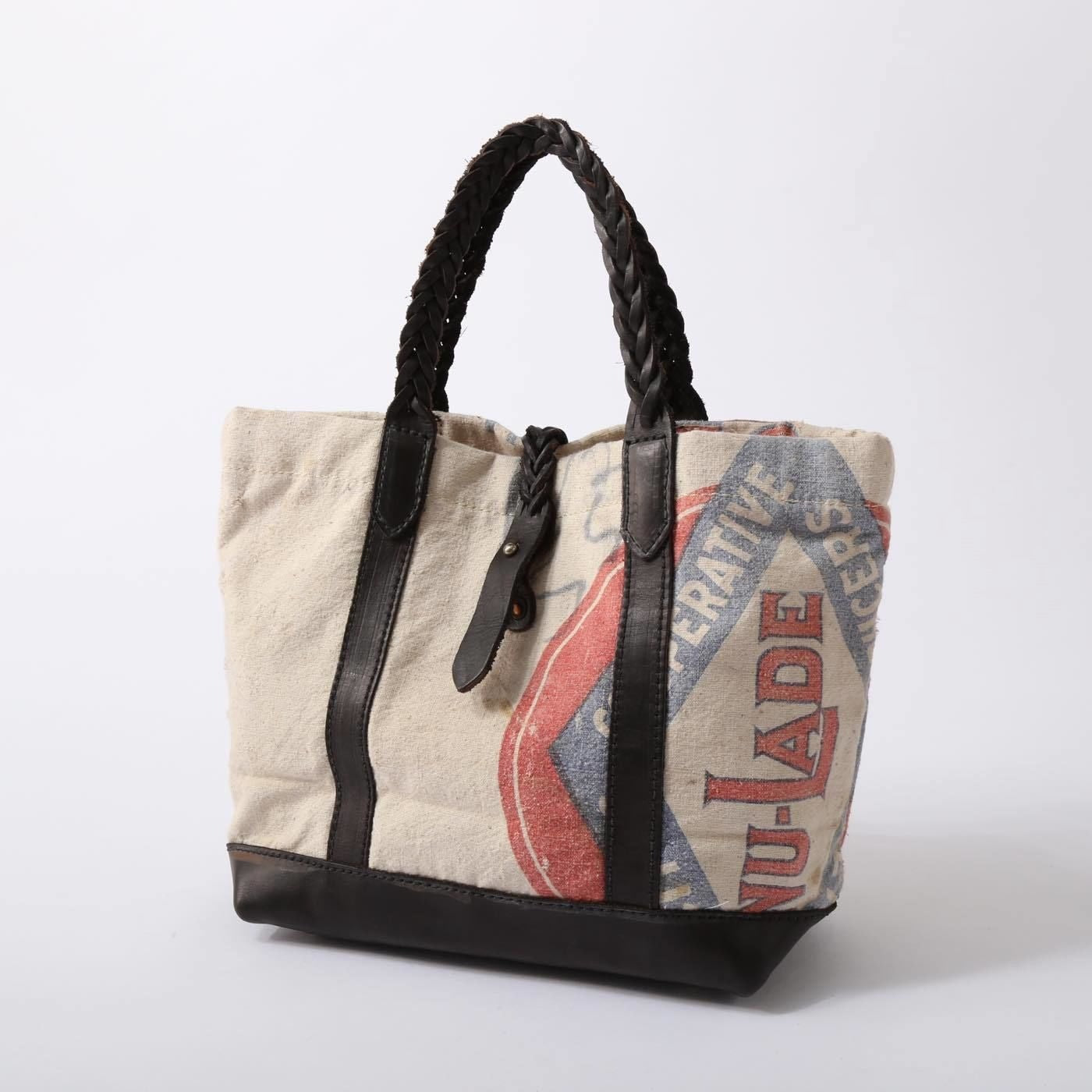 トートバッグ（TK-09WH）(1950USビンテージFeedsac（穀物袋）リメイク)｜T.K GARMENT SUPPLY｜リメイク・リサイクル・ナチュラルをメインコンセプトとして掲げたブランド4