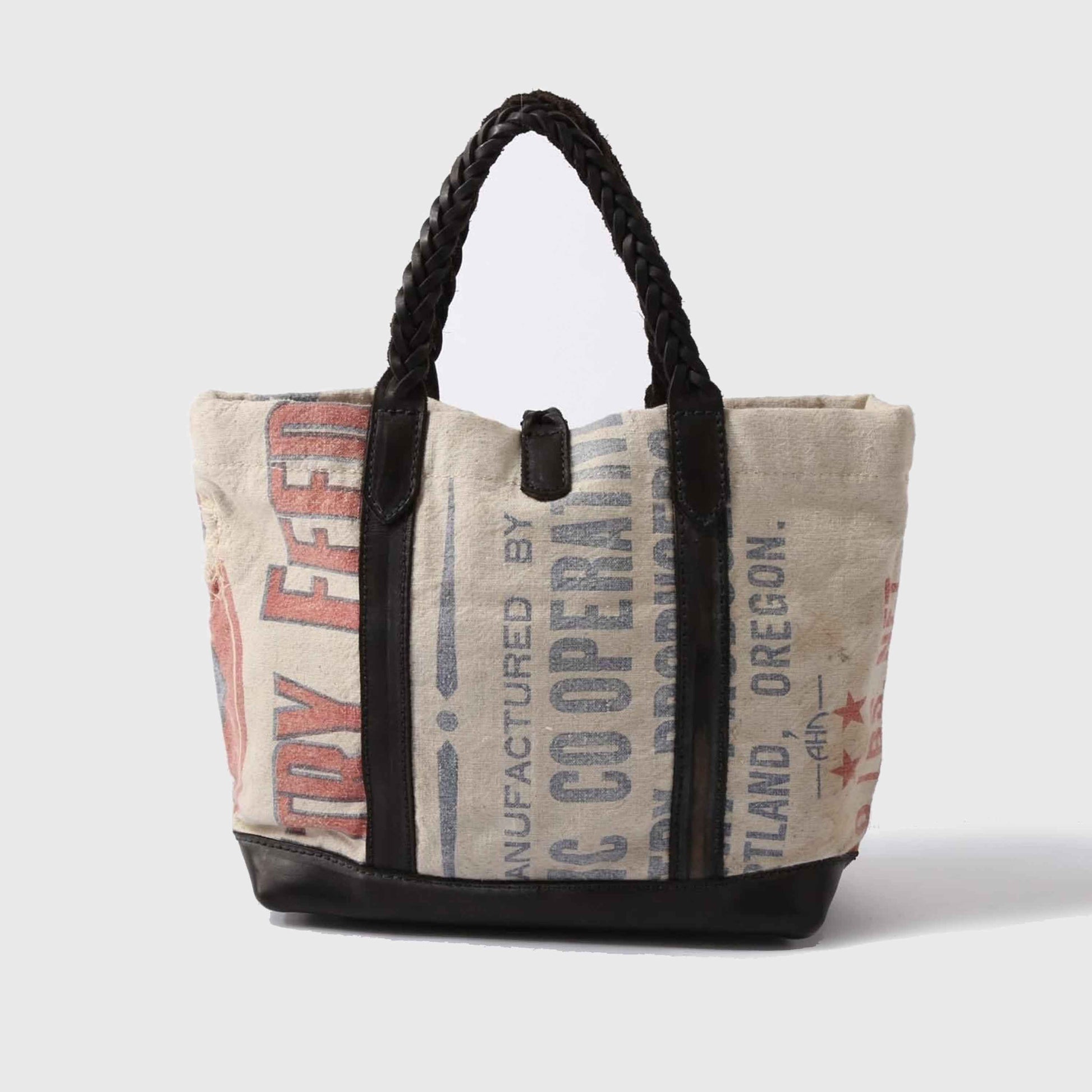 トートバッグ（TK-09WH）(1950USビンテージFeedsac（穀物袋）リメイク)｜T.K GARMENT SUPPLY｜リメイク・リサイクル・ナチュラルをメインコンセプトとして掲げたブランド