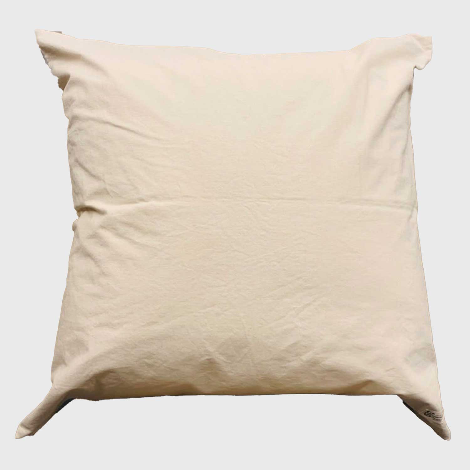 TK-Boro クッション（Denim）(日本製デニム生地パッチワーククッションBOROスタイル)90cm角｜T.K GARMENT SUPPLY｜リメイク・リサイクル・ナチュラルをメインコンセプトとして掲げたブランド　裏面にもこだわり