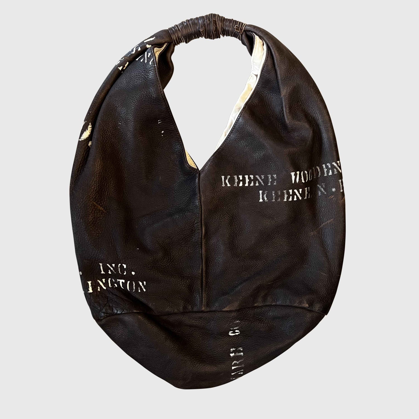 ショルダーバッグ(ビンテージレザー(鹿皮)リメイク)｜T.K GARMENT SUPPLY｜リメイク・リサイクル・ナチュラルをメインコンセプトとして掲げたブランド4