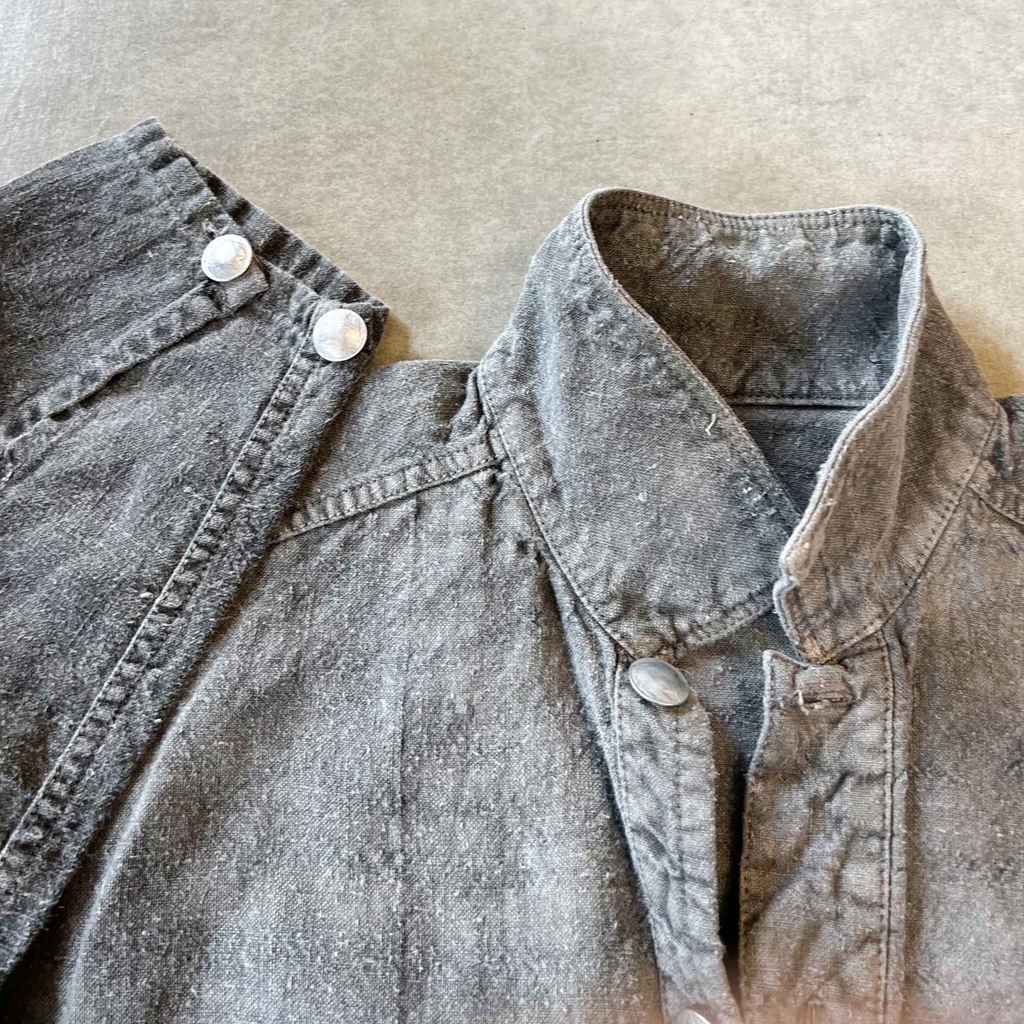 デッキシャツジャケット TKR-J2001（イタリアンリネン）｜T.K GARMENT SUPPLY｜リメイク・リサイクル・ナチュラルをメインコンセプトとして掲げたブランド　首・袖まわり