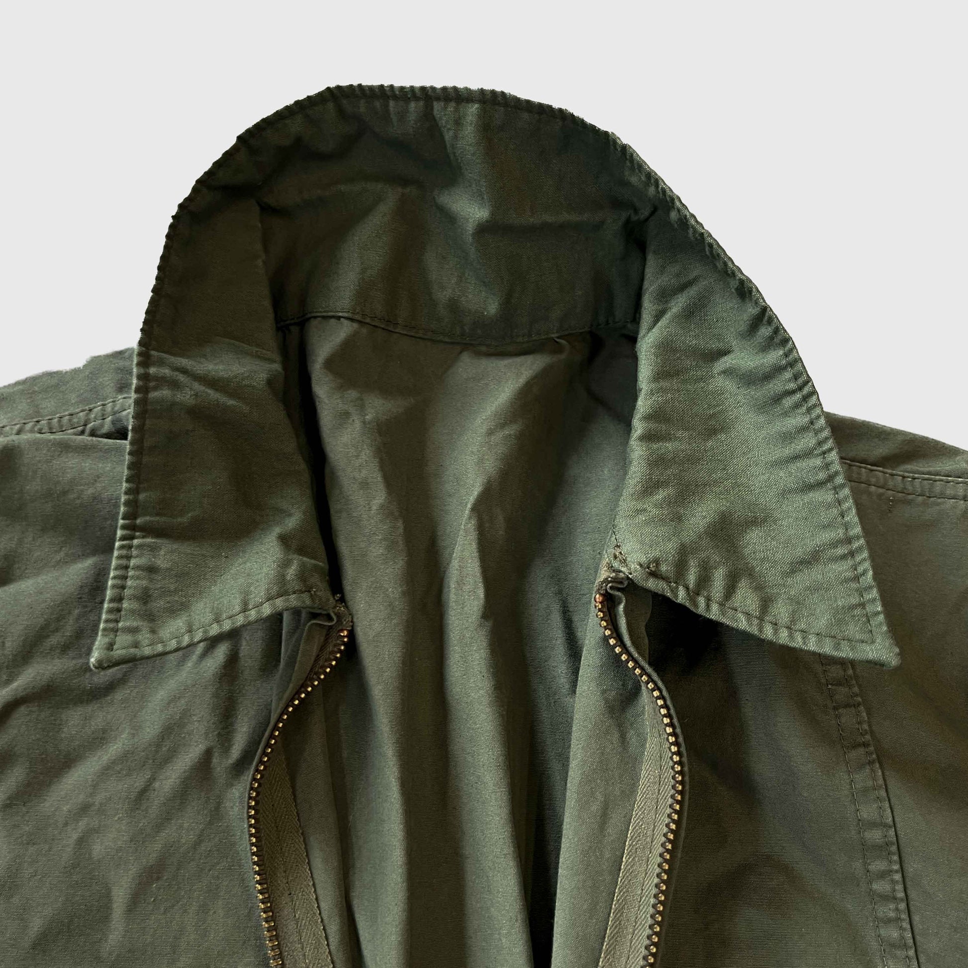 オールインワン(US ARMY ヴィンテージクロスリメイク)#つなぎ｜T.K GARMENT SUPPLY｜リメイク・リサイクル・ナチュラルをメインコンセプトとして掲げたブランド　襟周り