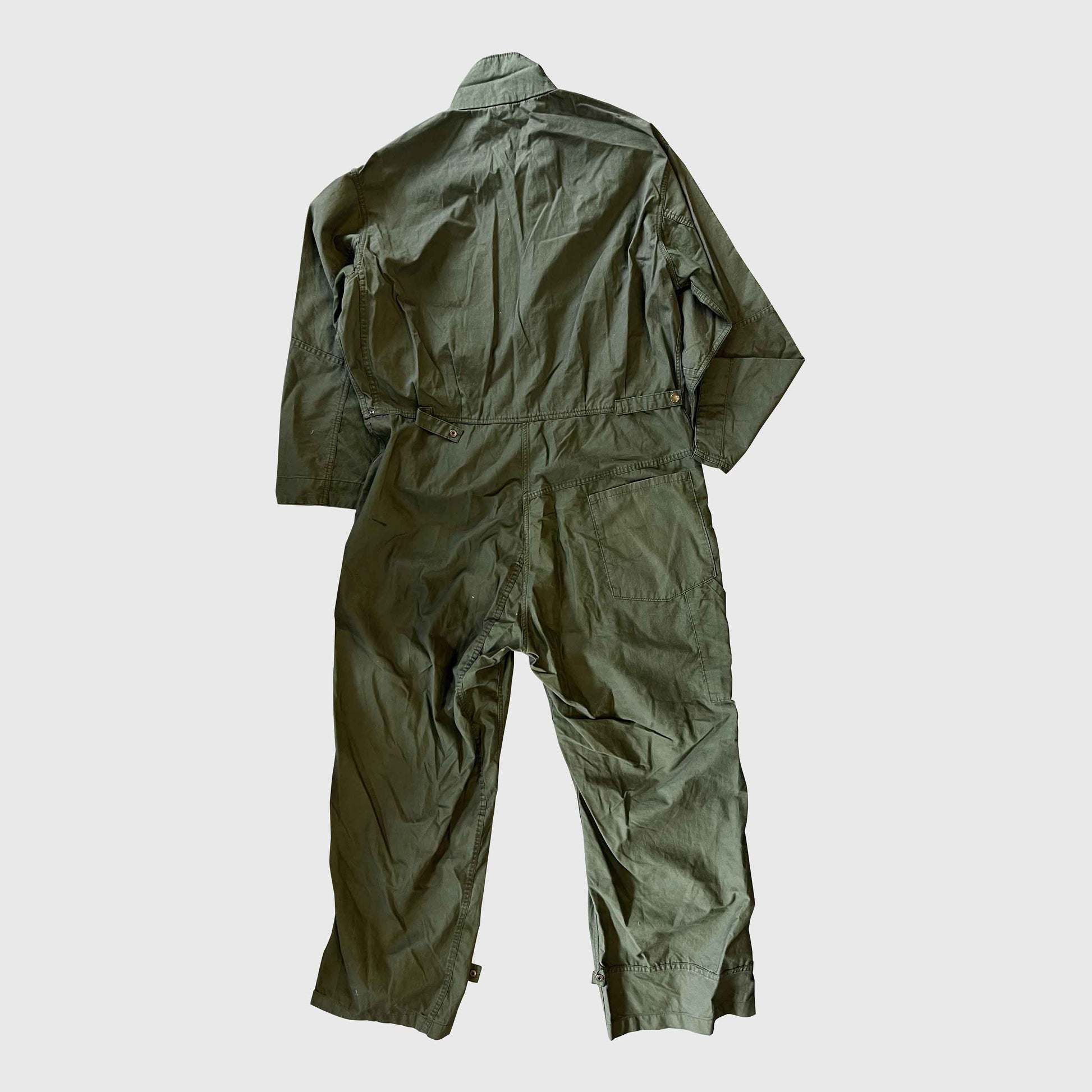 オールインワン(US ARMY ヴィンテージクロスリメイク)#つなぎ｜T.K GARMENT SUPPLY｜リメイク・リサイクル・ナチュラルをメインコンセプトとして掲げたブランド　背面