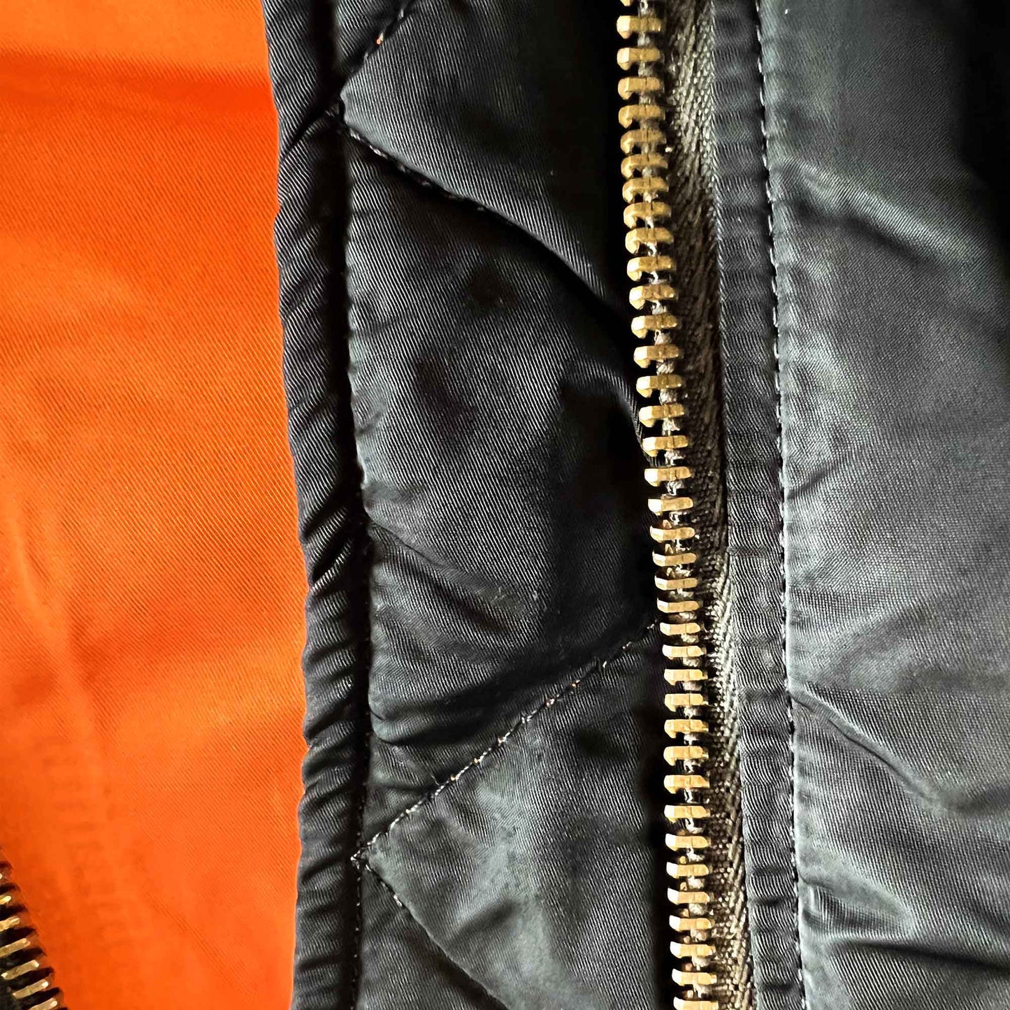 MA1リメイクフライトジャケット｜T.K GARMENT SUPPLY｜リメイク・リサイクル・ナチュラルをメインコンセプトとして掲げたブランド　チャック