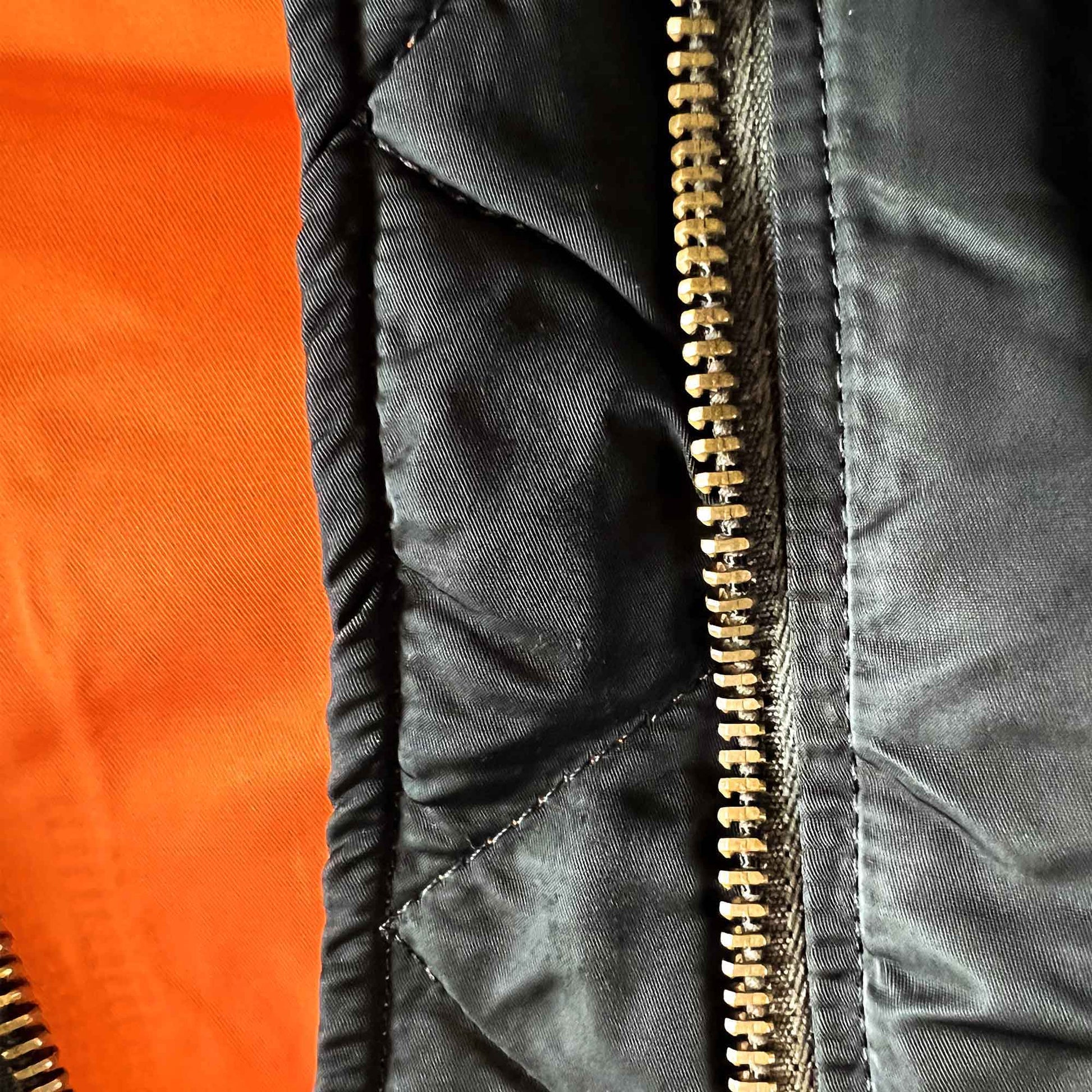 MA1リメイクフライトジャケット｜T.K GARMENT SUPPLY｜リメイク・リサイクル・ナチュラルをメインコンセプトとして掲げたブランド　チャック