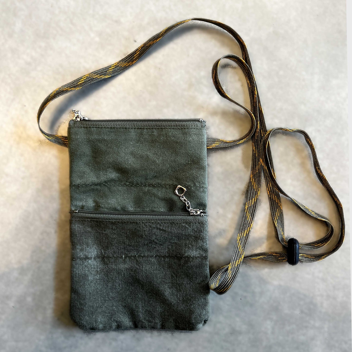 ネックポーチ｜ミニマリスト｜US ARMY ヴィンテージテント リメイク【くっきー！さんが動画で紹介してくださいました】