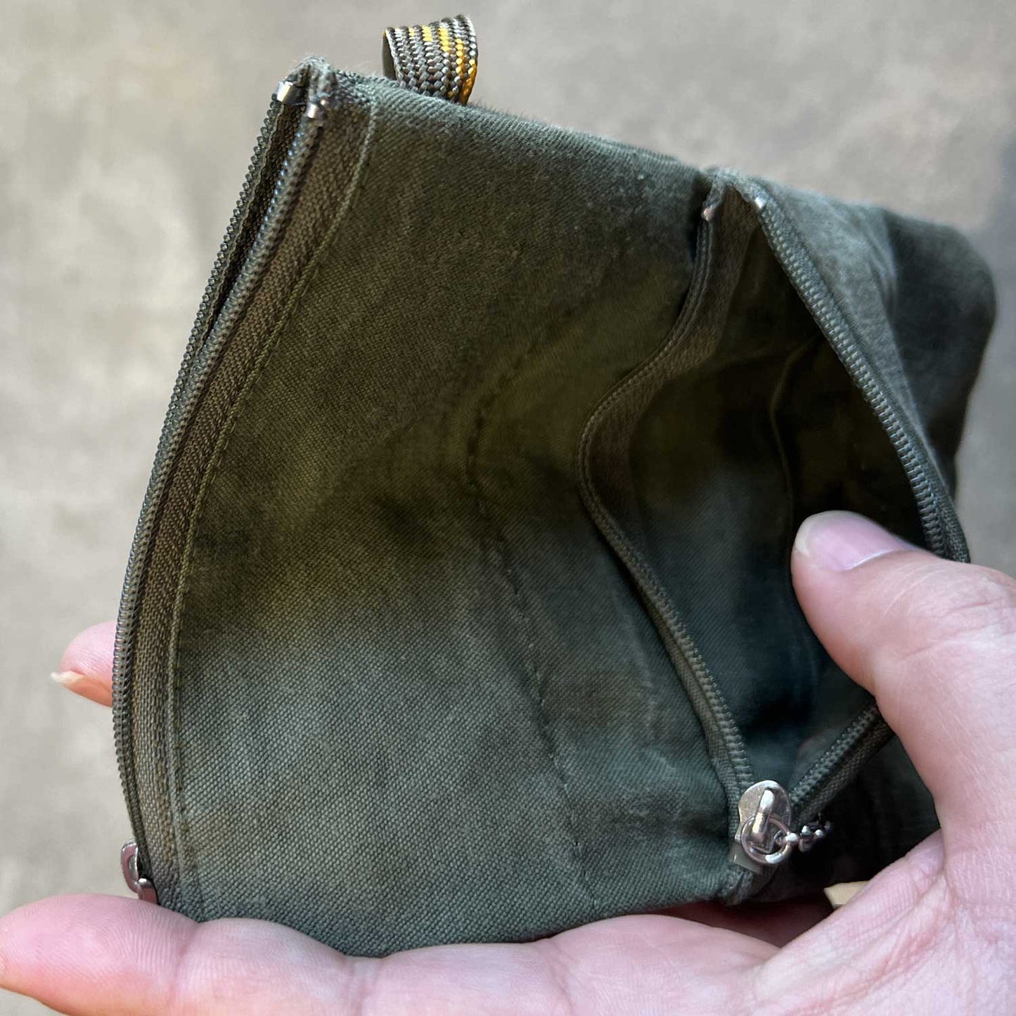 ネックポーチ｜ミニマリスト｜US ARMY ヴィンテージテント リメイク【くっきー！さんが動画で紹介してくださいました】